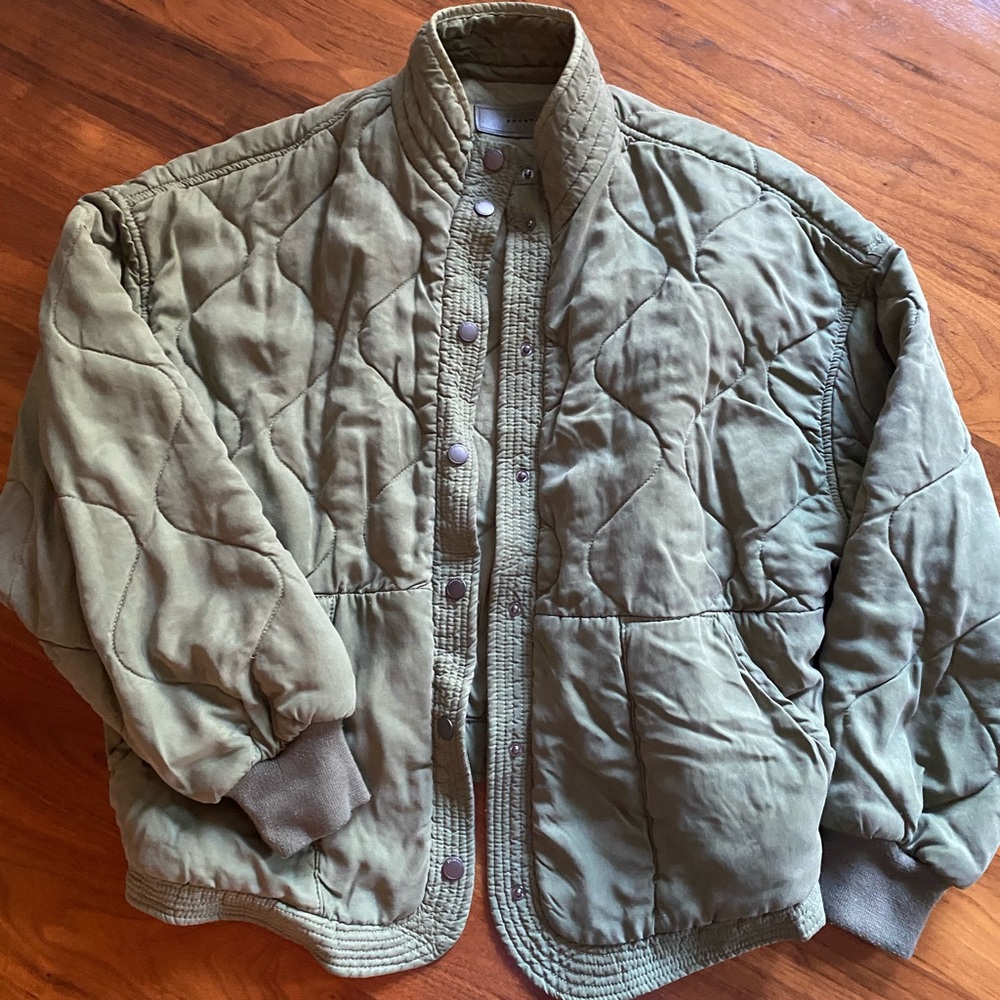 Army green Soft tufted bomber jacket